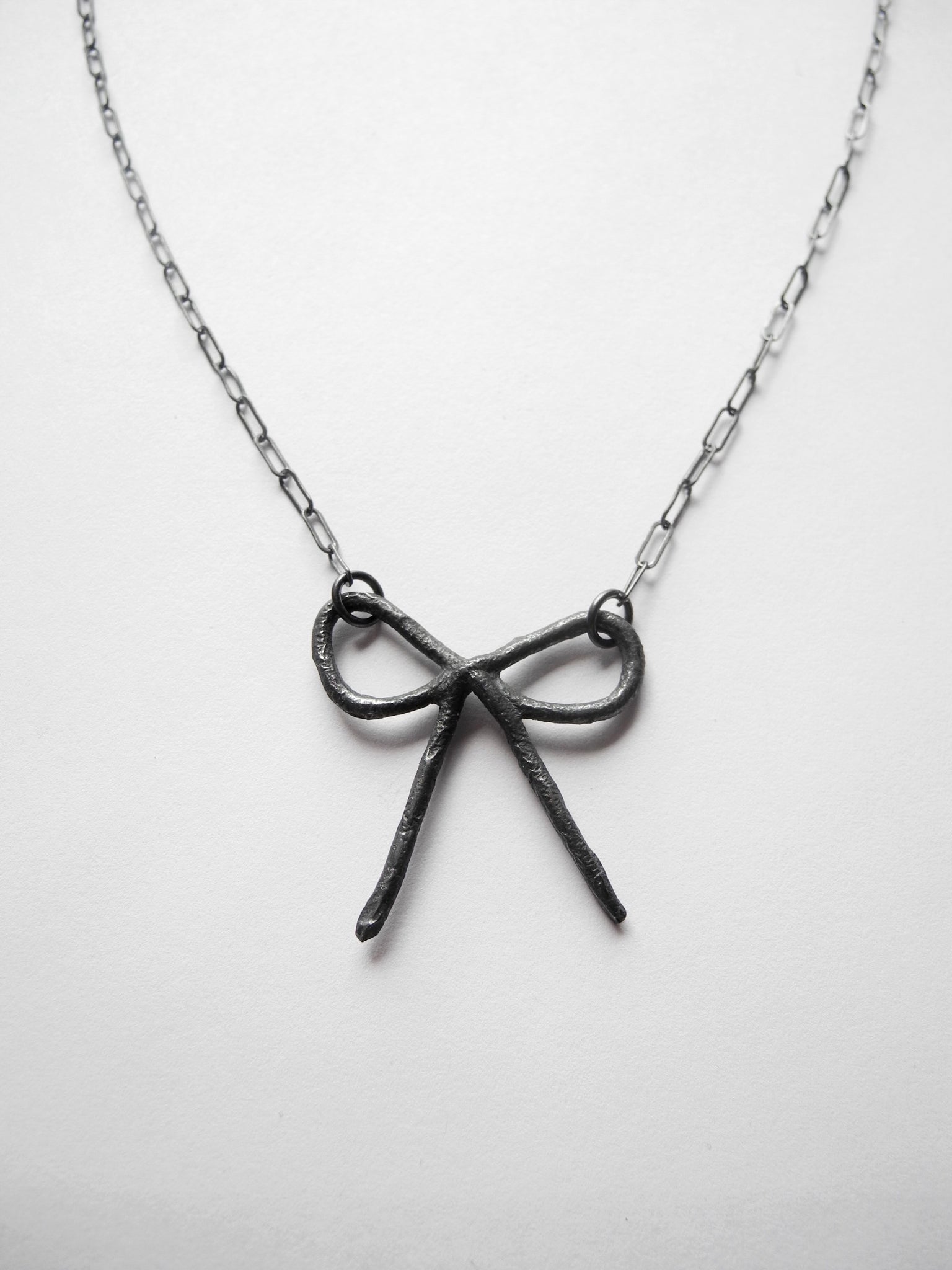 Imperfect Bow necklace